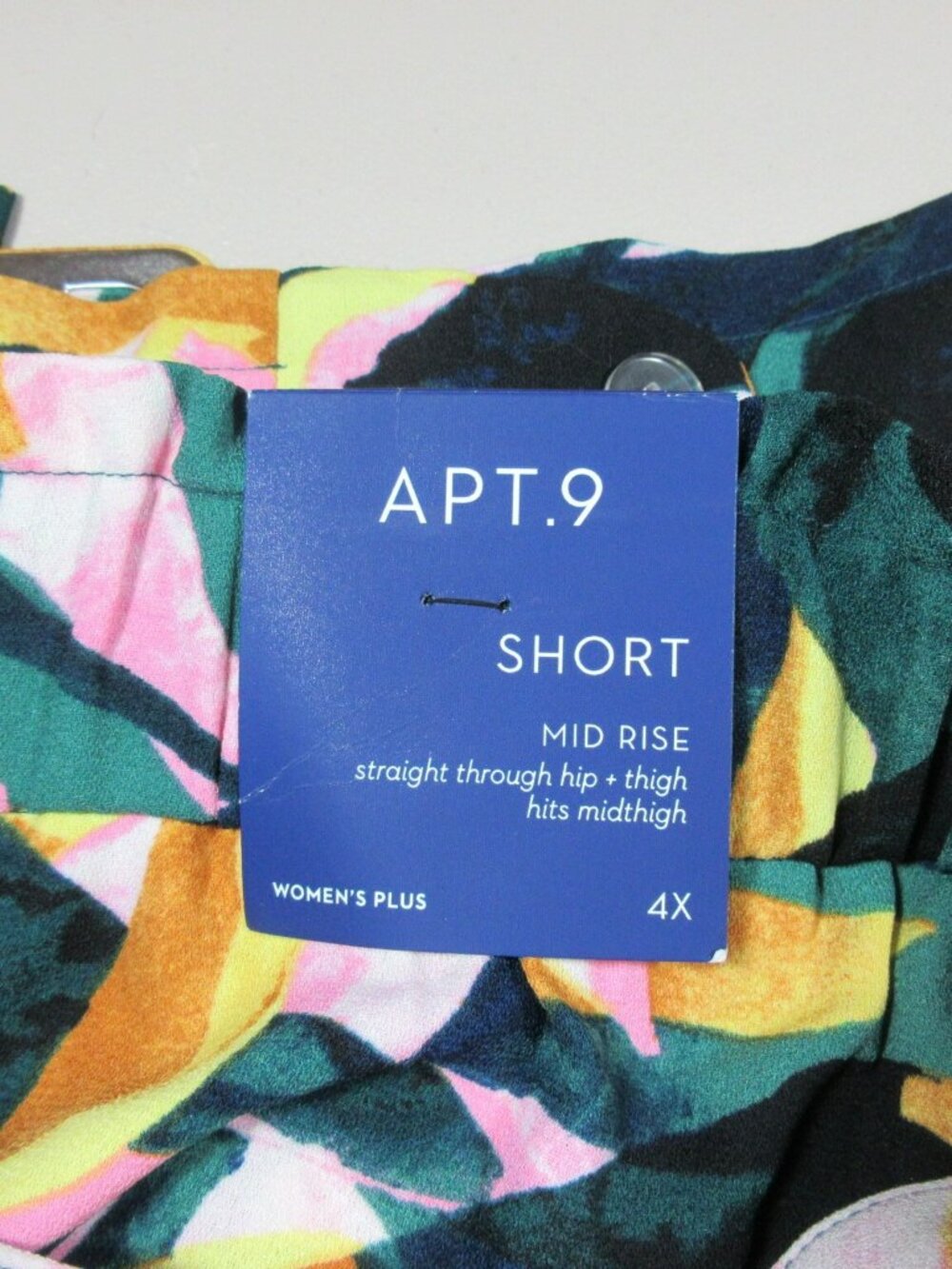 APT.9 womens colorful Hawaiian midrise belted casual shorts 4X PLUS NWT - Picture 8 of 8